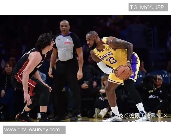 火箭队与骑士队夏季联赛精彩对决数据分析与总结