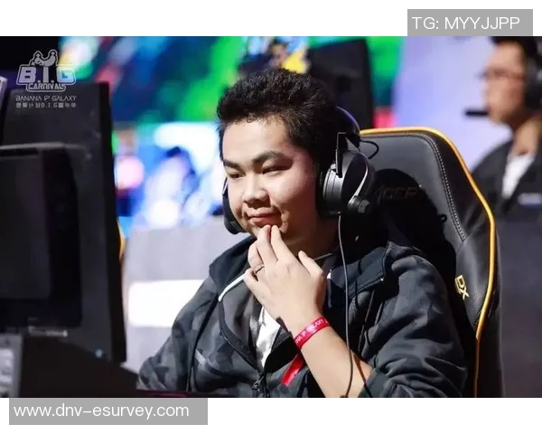 深度对话：杨秀英如何在英雄联盟中书写自己的传奇人生