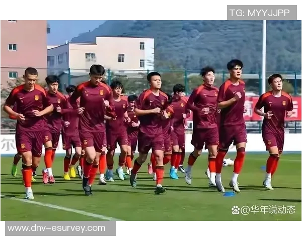 中国足球明星背后的故事:家境如何影响他们的职业生涯与成就 中国足球明星背后的故事:家境如何影响他们的职业生涯与成就